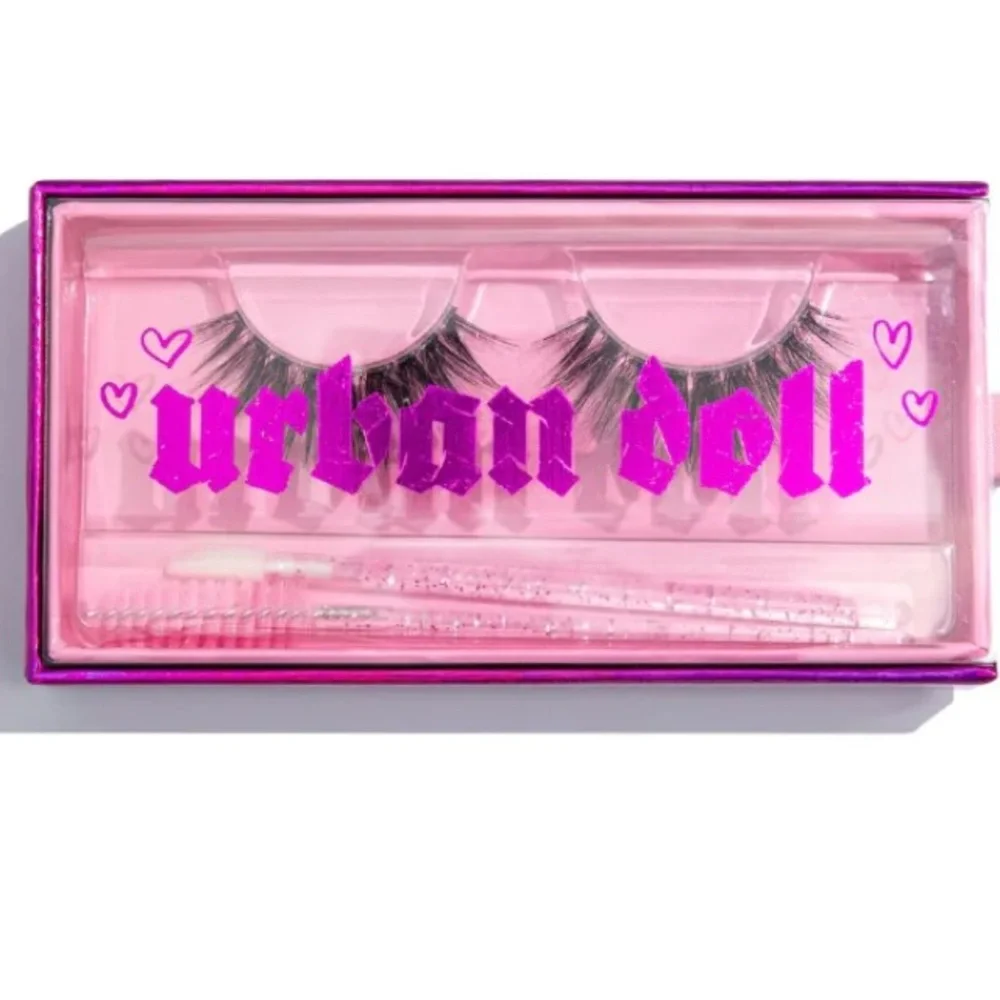 Urban Doll Petite lashes - Picture 1 of 5